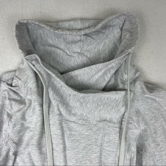 Lululemon Coast Easy Wrap Jacket Size 8 Gray - Picture 7 of 15